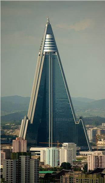 هتل افسانه‌ای لوکس کره شمالی: هتل ریوگیونگ (Ryugyong)