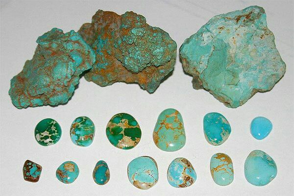 ‏بیش از ۷۰ درصد کانسارهای دنیا در ایران قرار دارد، کانسار به زمینی گفته میشود که سنگهای معدنی ارزشمند داشته باشد …ثروت زیاد