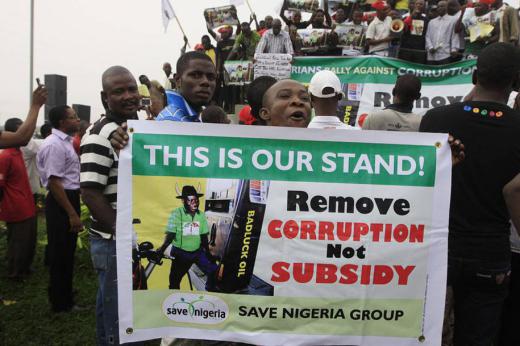 در نیجریه: معترضان می‌گویند به جای قطع یارانه‌ها، فساد را از بین ببرید