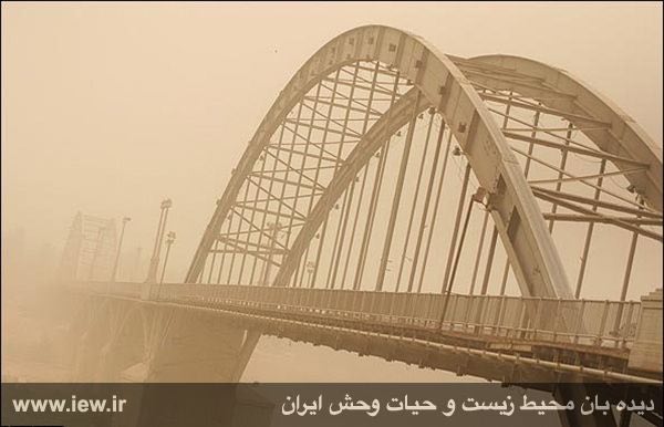 با تصمیم مدیریت بحران خوزستان به دلیل گردوغبار شدید، کلیه ادارات و مدارس این استان تعطیل شد.. www