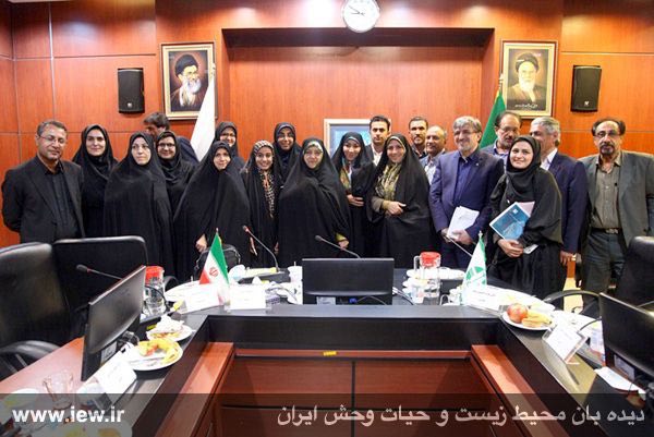 ابتکار با جمعی از نمایندگان منتخب مجلس دهم دیدار و در مورد مسائل پیش روى محیط زیست در مجلس آینده گفتگو کردند …دیده بان محیط زیست