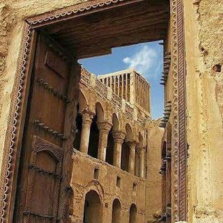 ‍ قلعه نصوری واقع در شهر بندر طاهری از توابع بخش مرکزی شهرستان کنگان در ۲۵۰ کیلومتری شرق بوشهر قرار گرفته‌ است و یکی از اثرهای تار