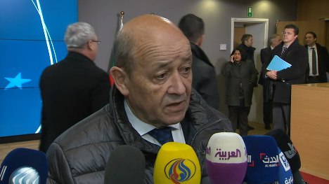 وزیر خارجه فرانسه: ضمن حفظ نباید مسئولیت ایران در زمینه اشاعه موشکهای بالستیک و نقش سوال برانگیز آن در منطقه را نادیده بگیریم