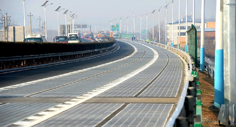 اولین بزرگراه با کفپوش سلولهای خورشیدی هم دیروز در چین افتتاح شد!. مجمع فعالان اقتصادی