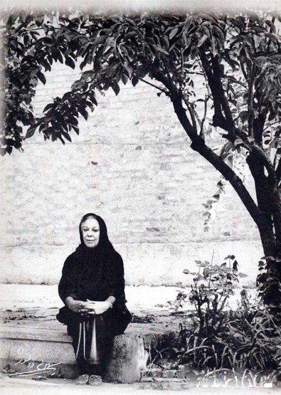 در اینکه زن. یک اثرهنریست،. شکی نیست