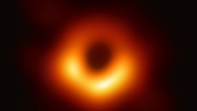 اولین تصویر از یک سیاهچاله.. این سیاهچاله در کهکشانی دوردست قرار دارد