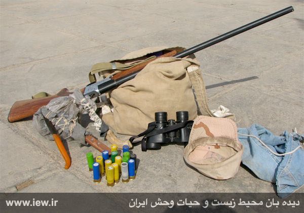 کشف اسلحه قاچاق و شناسایی یک شکارچی متخلف در این رابطه در خراسان جنوبى.. پایگاه خبری